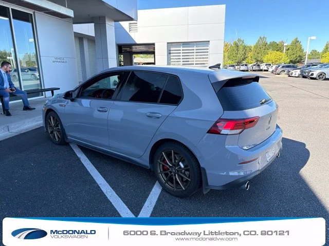 Used 2022 Gray Volkswagen Autobahn image 4