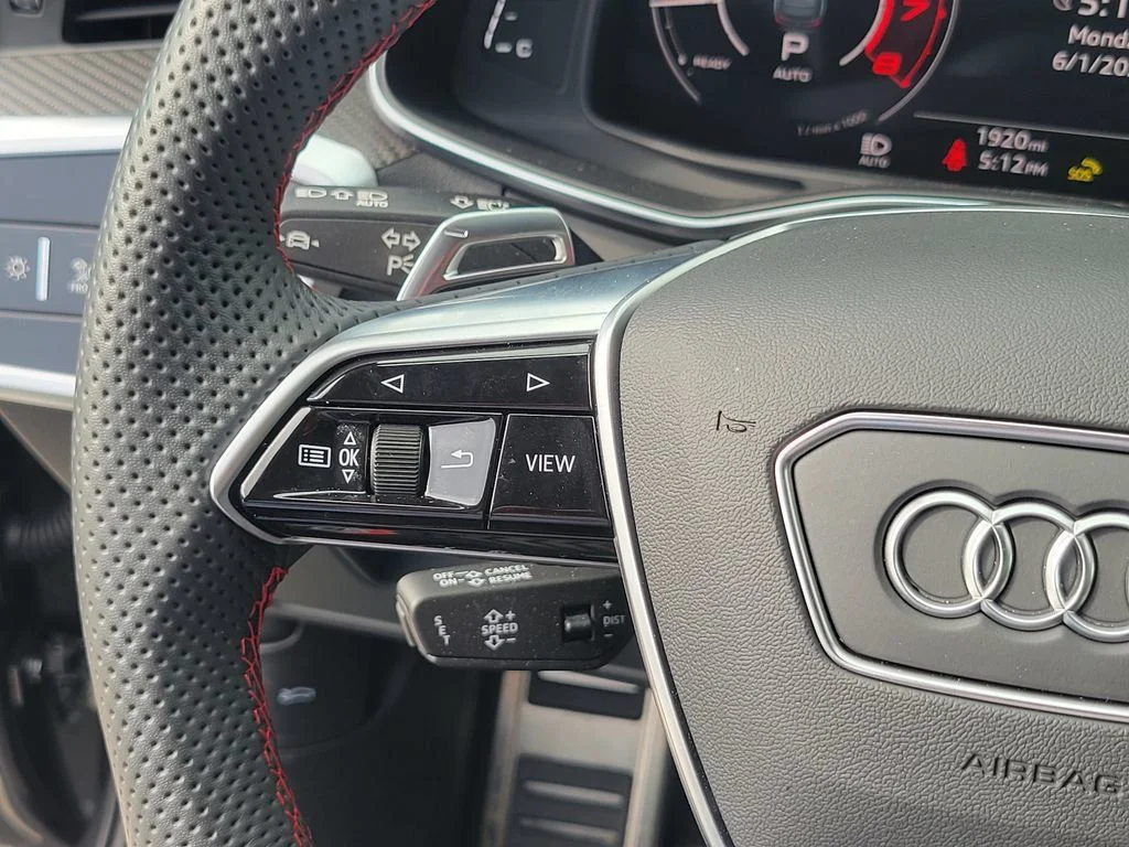 Used 2024 Daytona Gray Pearl Effect Audi 4.0T image 22