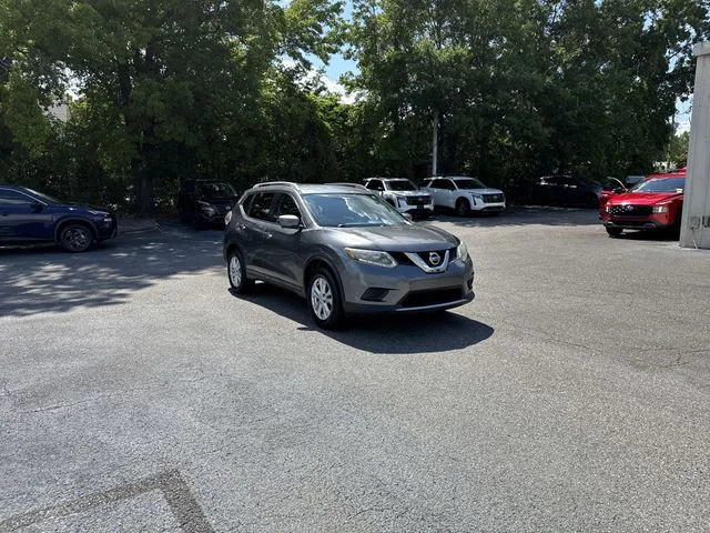 Used 2016 Gray Nissan SV image 3