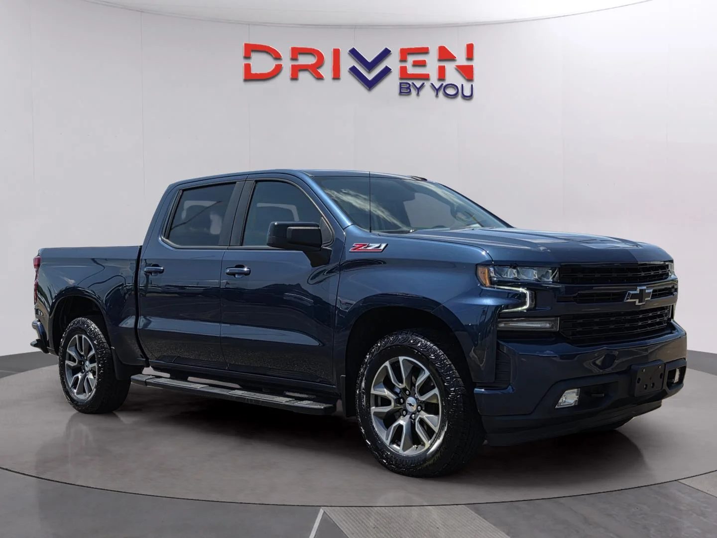 Used 2022 Northsky Blue Metallic Chevrolet RST image 7