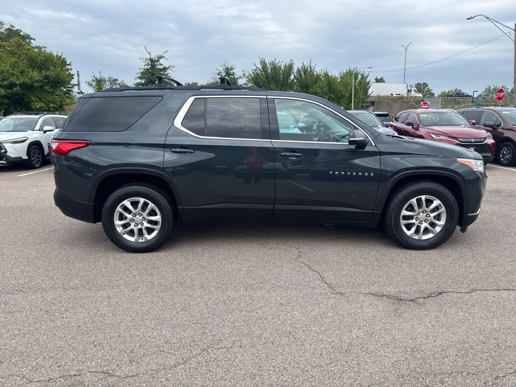 Used 2020 Gray Chevrolet 3LT image 10
