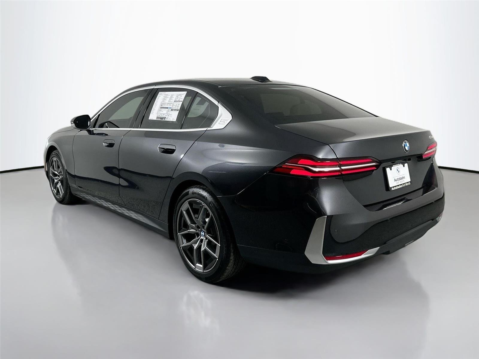 Certified Used 2026 Dark Graphite Metallic BMW 530i image 7
