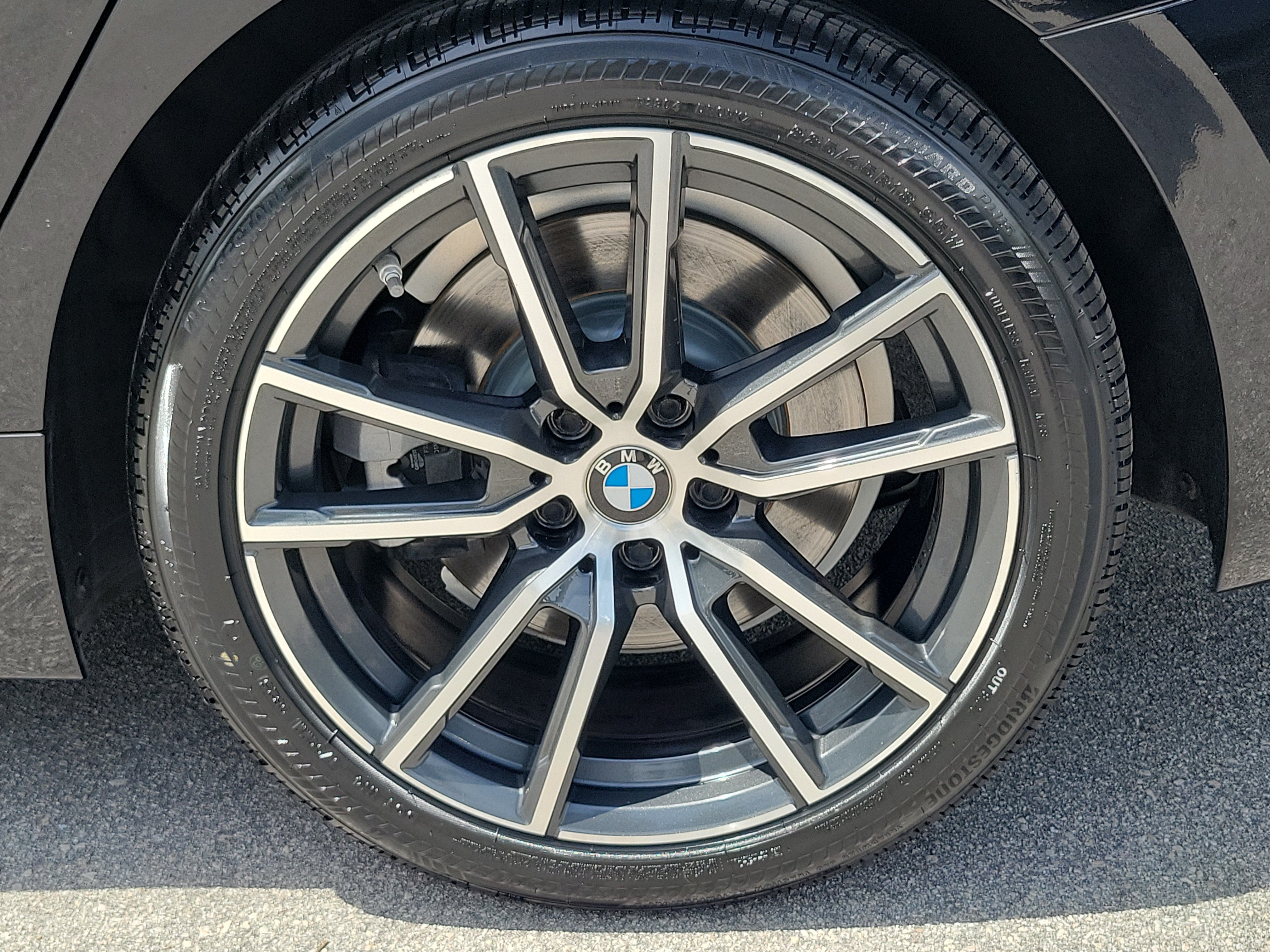 Used 2019 Jet Black BMW 330i image 7
