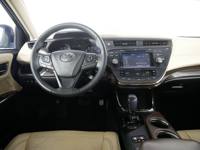 Used 2015 Sizzling Crimson Mica Toyota Limited image 22
