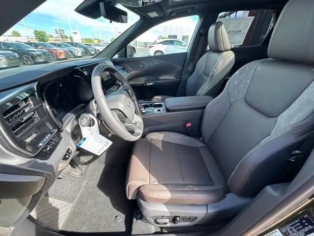 New 2026 Nori Green Pearl Lexus LUXURY image 32