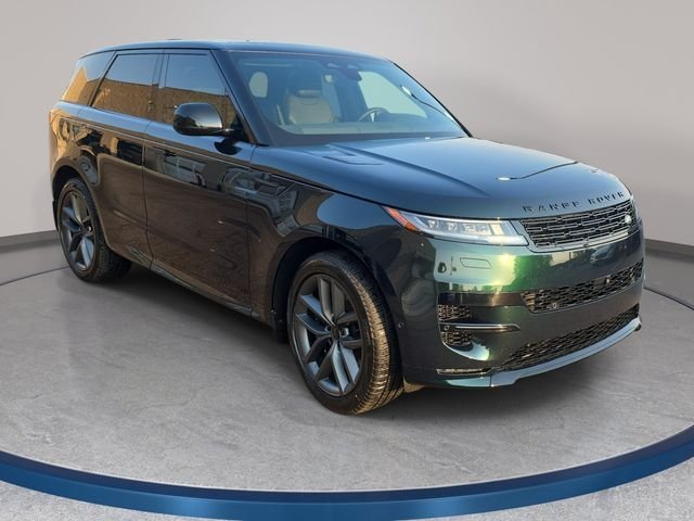 New 2026 British Racing Green LAND ROVER Dynamic SE image 3
