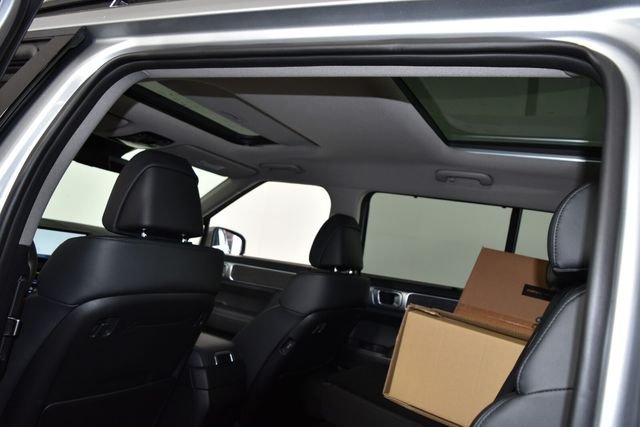 New 2027 Silver Hyundai Limited AWD image 12