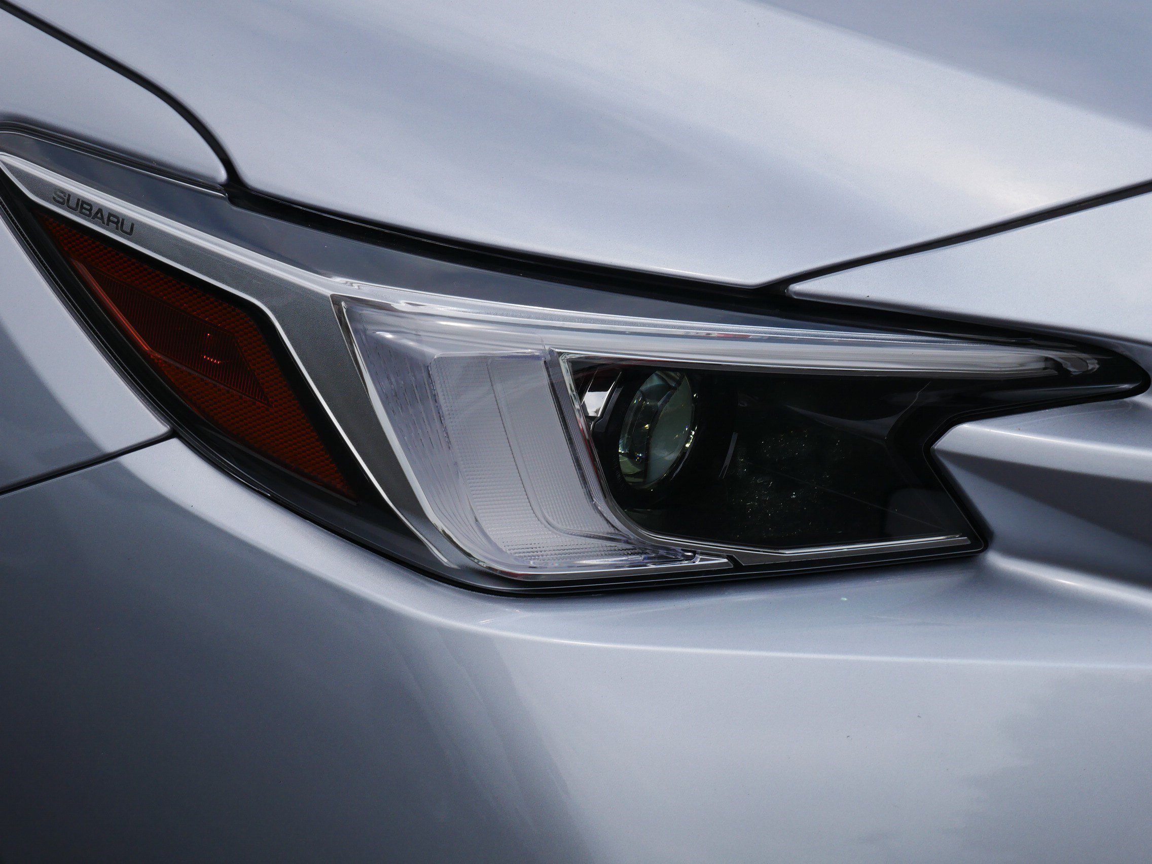 Used 2022 Ice Silver Metallic Subaru GT image 16
