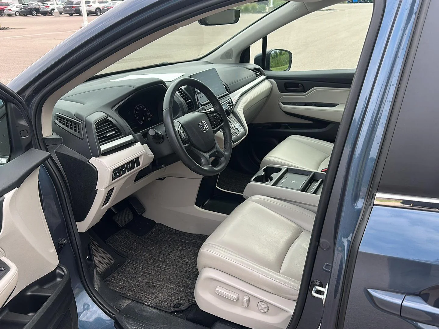 Used 2025 Smoke Blue Pearl Honda EX-L image 8