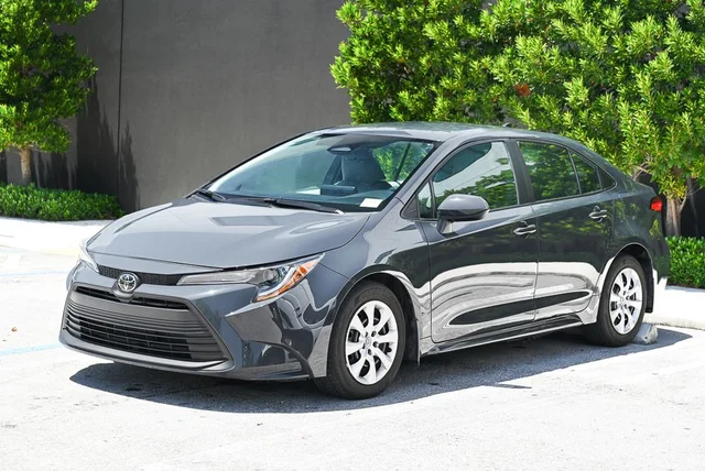 2025 Toyota Corolla LE