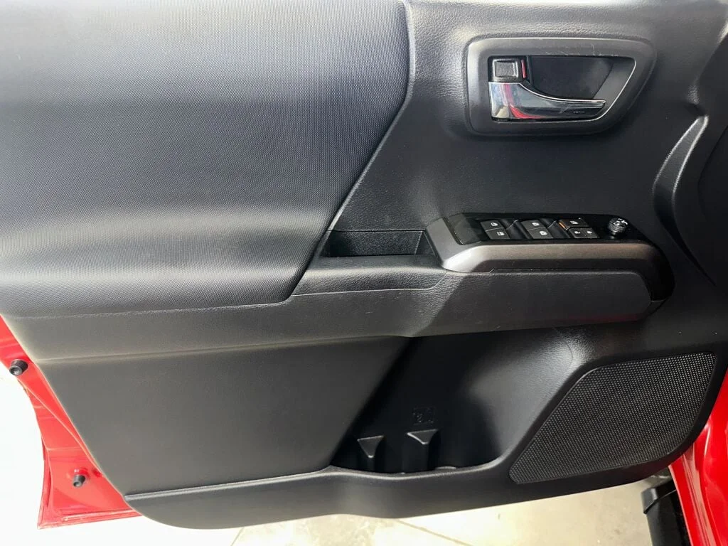 2023 Toyota Tacoma TRD Off Road - Photo 8