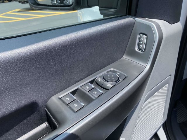 New 2026 Oxford White Ford XL image 14