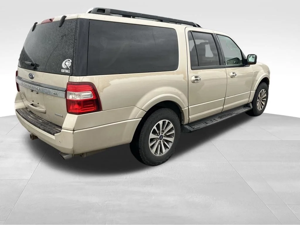 Used 2017 Gold Ford XLT image 35