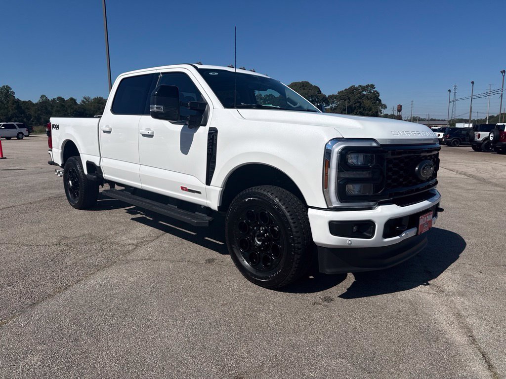 New 2026 Star White Metallic Tri-Coat Ford F-250® Lariat® image 2