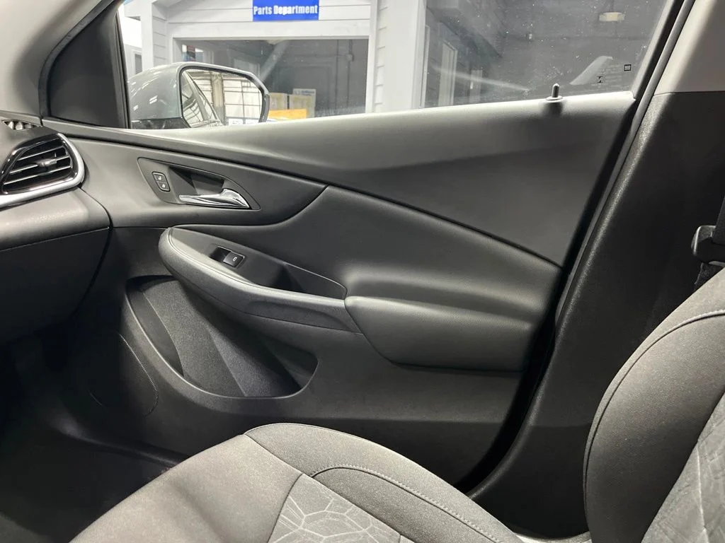 Used 2018 Steel Metallic Chevrolet LT image 15