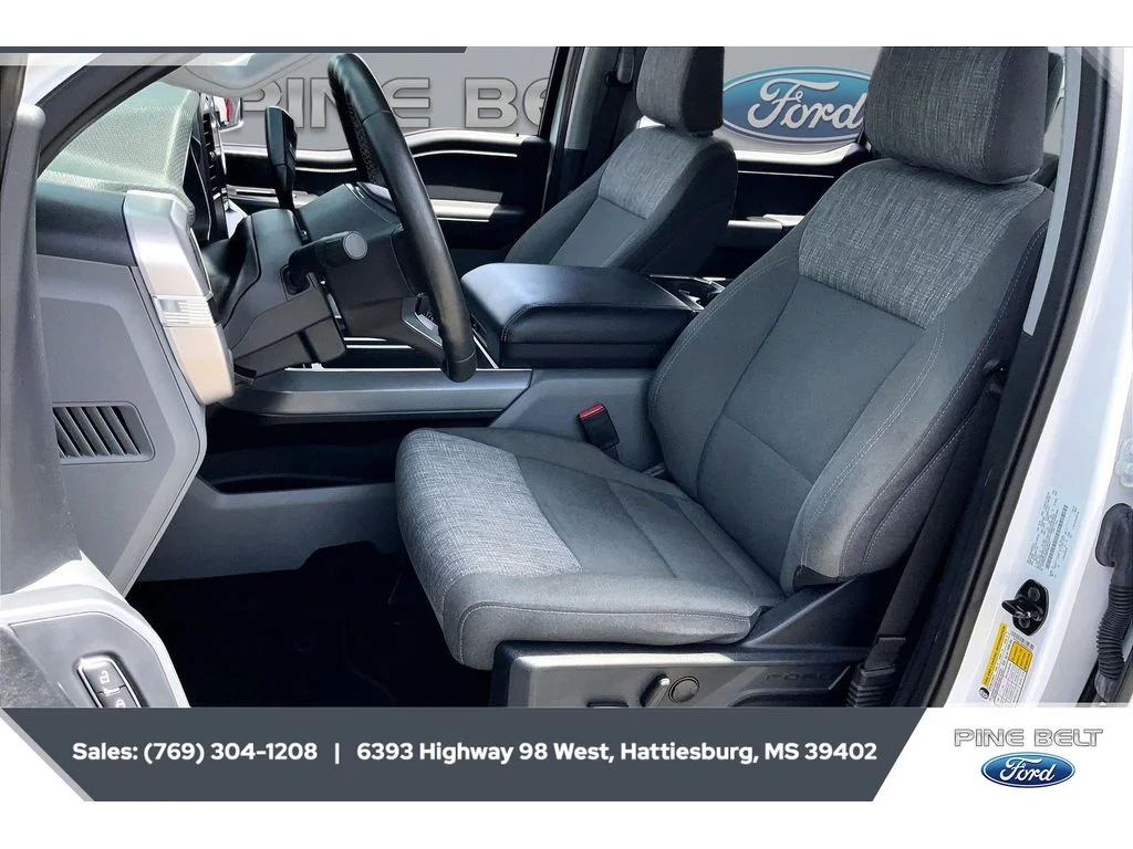 Used 2023 Oxford White Ford XLT image 19