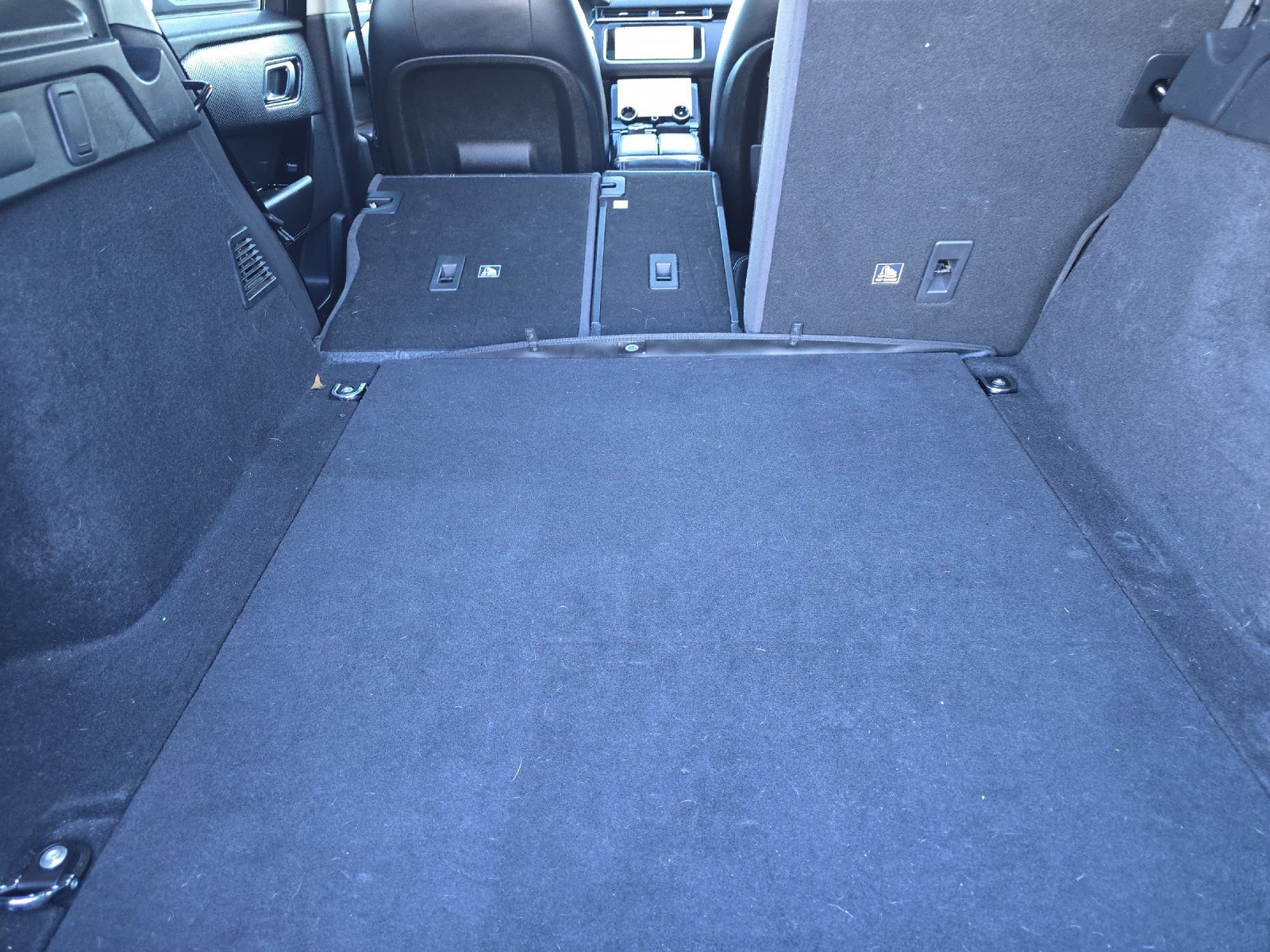 Used 2020 Black Land Rover S image 15
