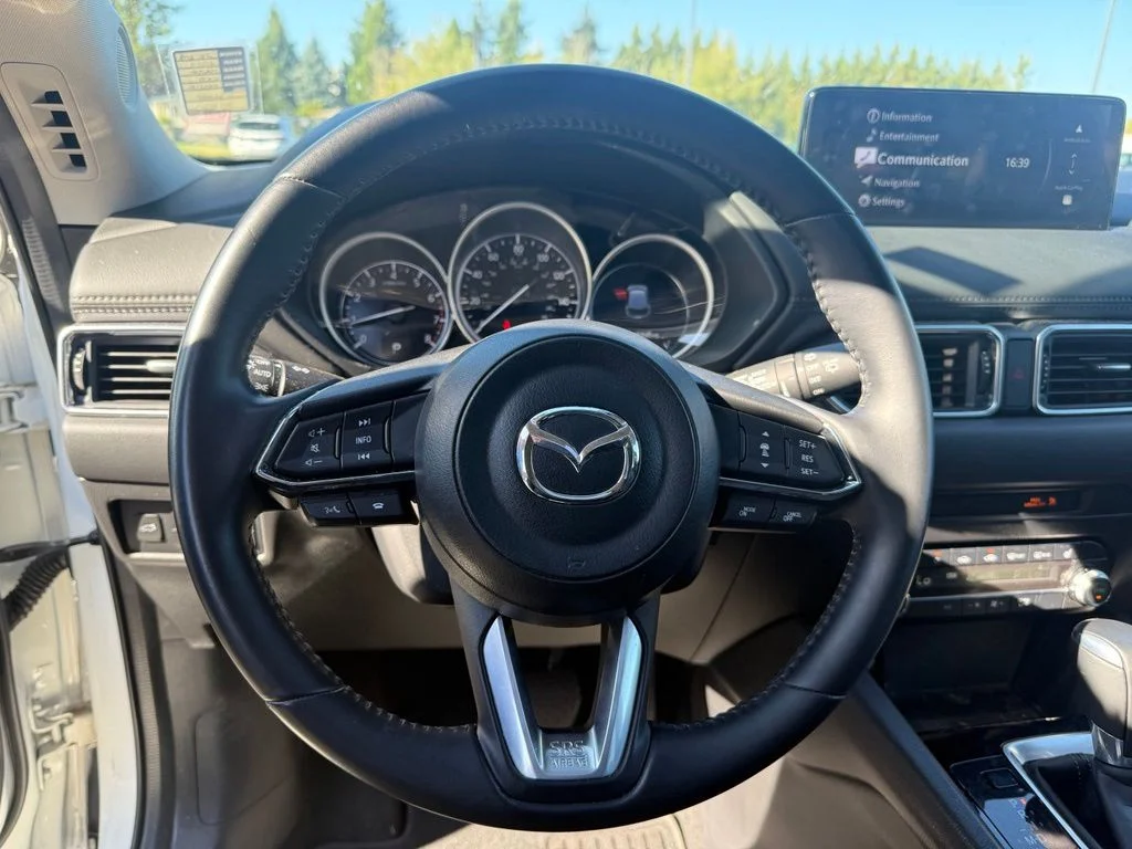 Used 2024 Rhodium White Metallic Mazda 2.5 S Preferred Package One-Owner image 10
