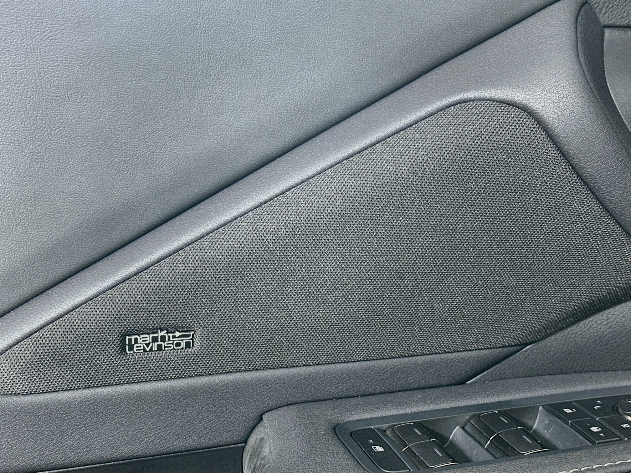 Certified Used 2025 Pearl Lexus 350 Luxury image 18