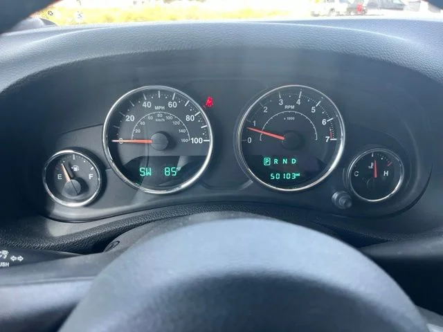 Used 2018 Gray Jeep Unlimited Sahara image 12