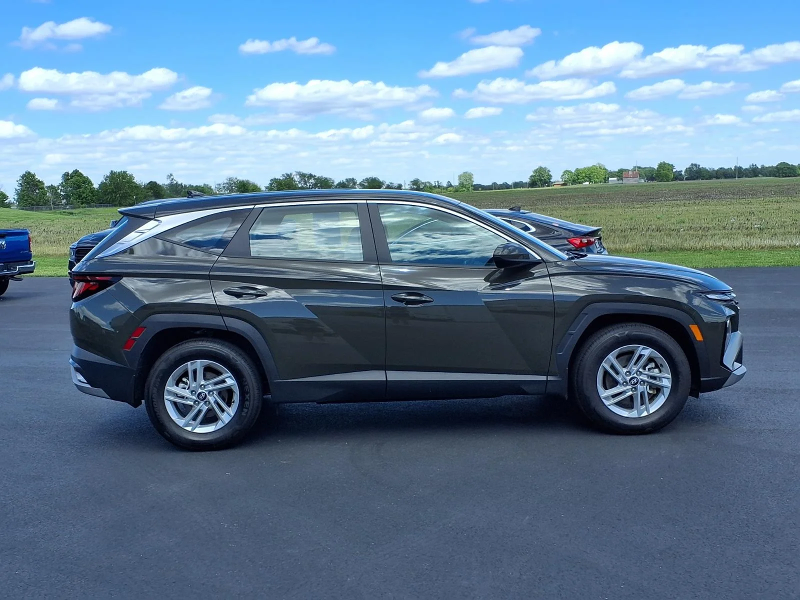 Certified Used 2025 Green Hyundai SE image 12