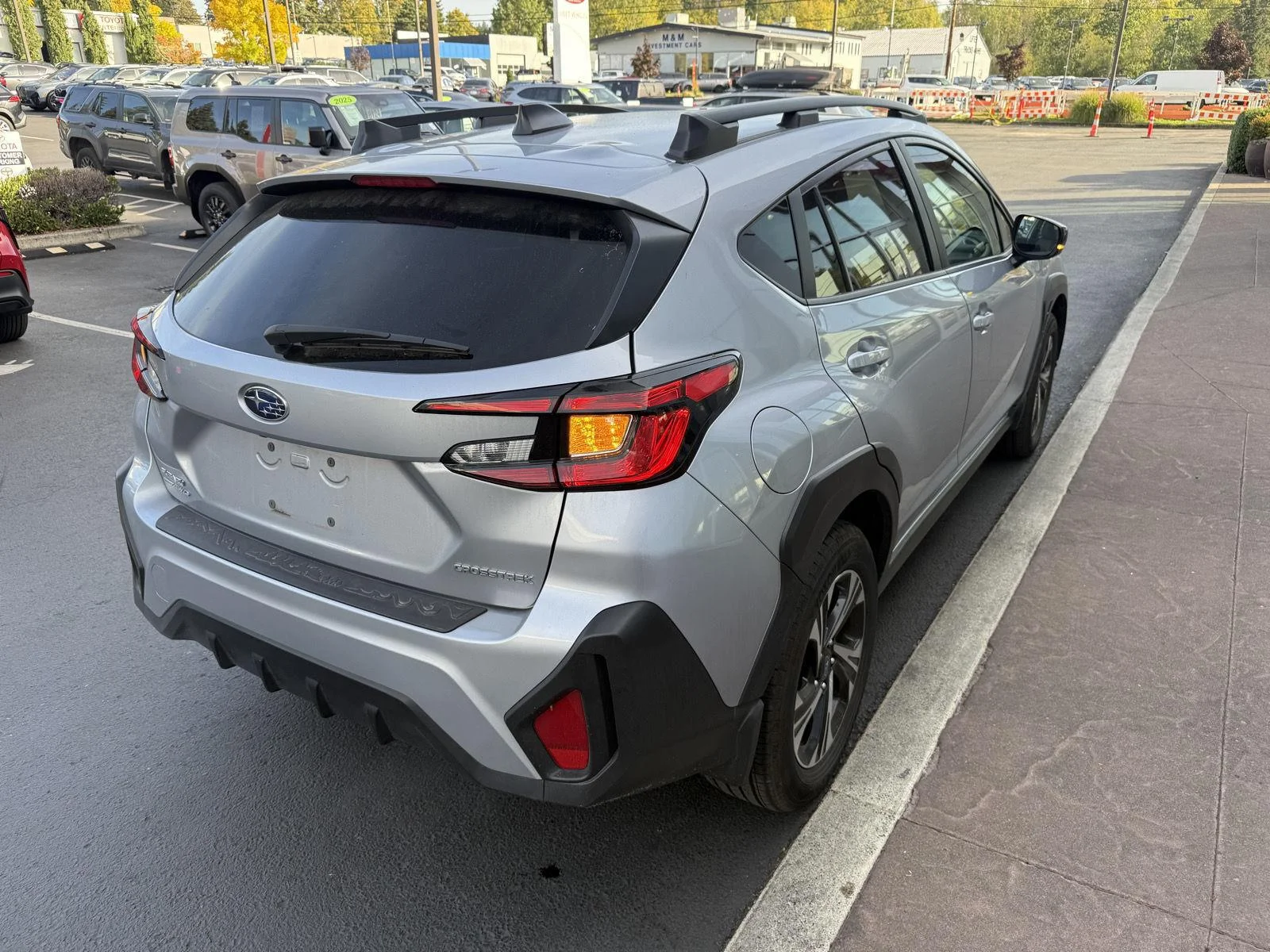 Used 2024 Ice Silver Metallic Subaru Premium image 5