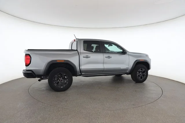 Used 2025 Silver GMC Elevation image 21