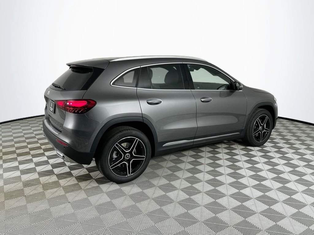 New 2026 Mountain Grey Metallic Mercedes-Benz GLA 250 image 7