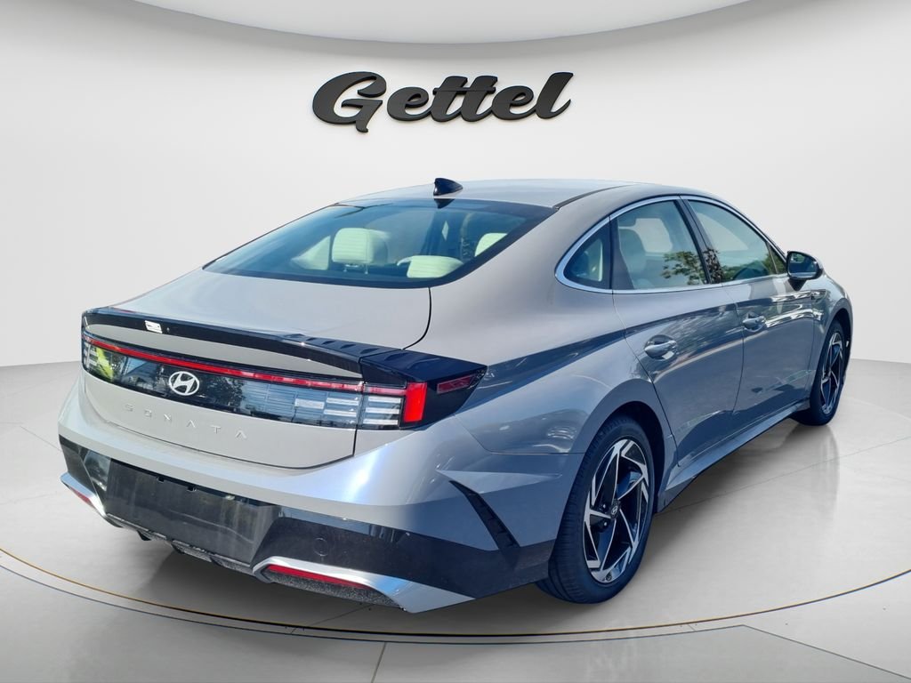 New 2026 Blue Hyundai SEL Sport image 5