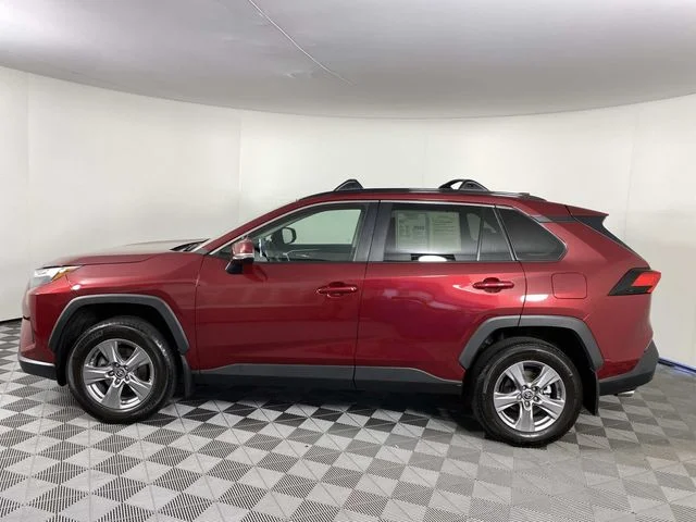 Used 2024 Red Toyota XLE image 5
