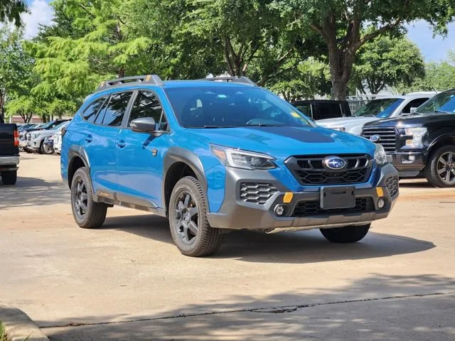 Used 2025  Subaru Wilderness image 3
