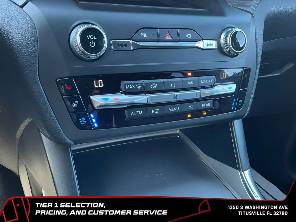 Used 2020 Gray Ford Limited image 32