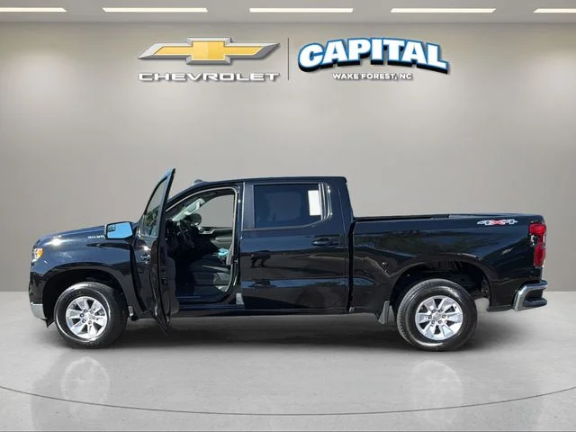 Used 2026 Black Chevrolet LT image 9