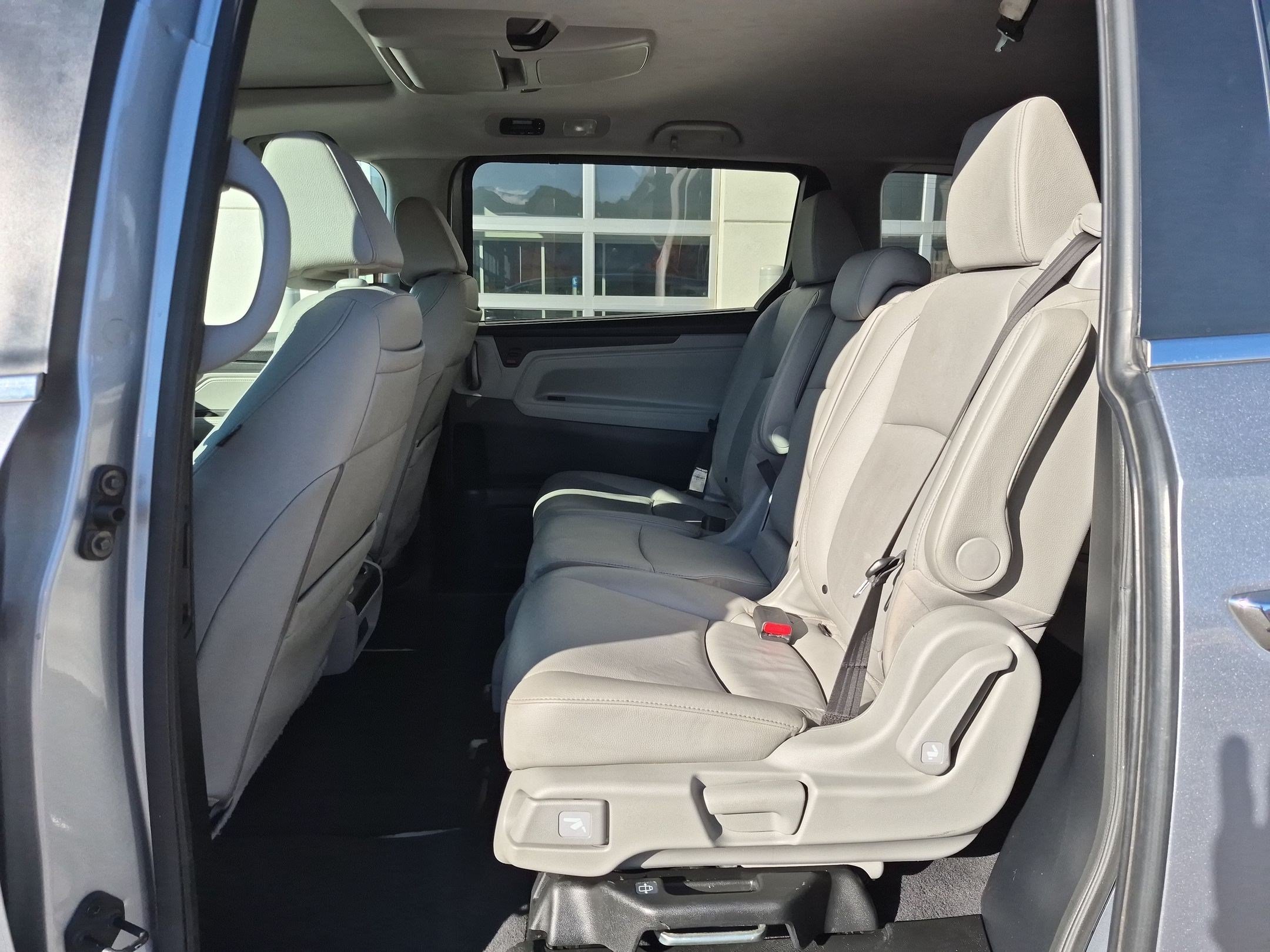 Certified Used 2019 Silver Honda EX-L Auto image 30