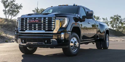 Used 2026 White GMC Crew Cab Denali Ultimate image 1