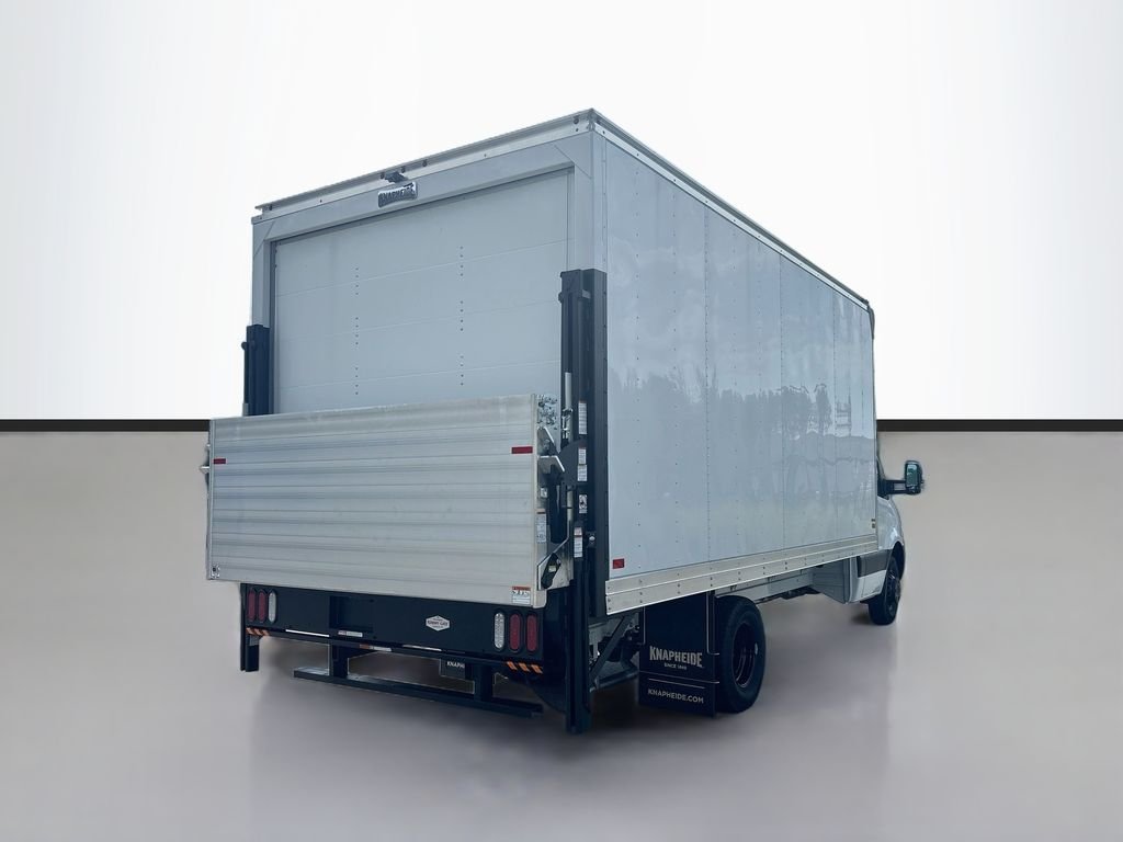 New 2026  Mercedes-Benz Knapheide Dry Box image 4