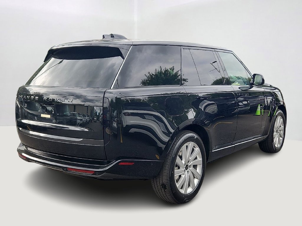New 2027 Santorini Black LAND ROVER  image 3