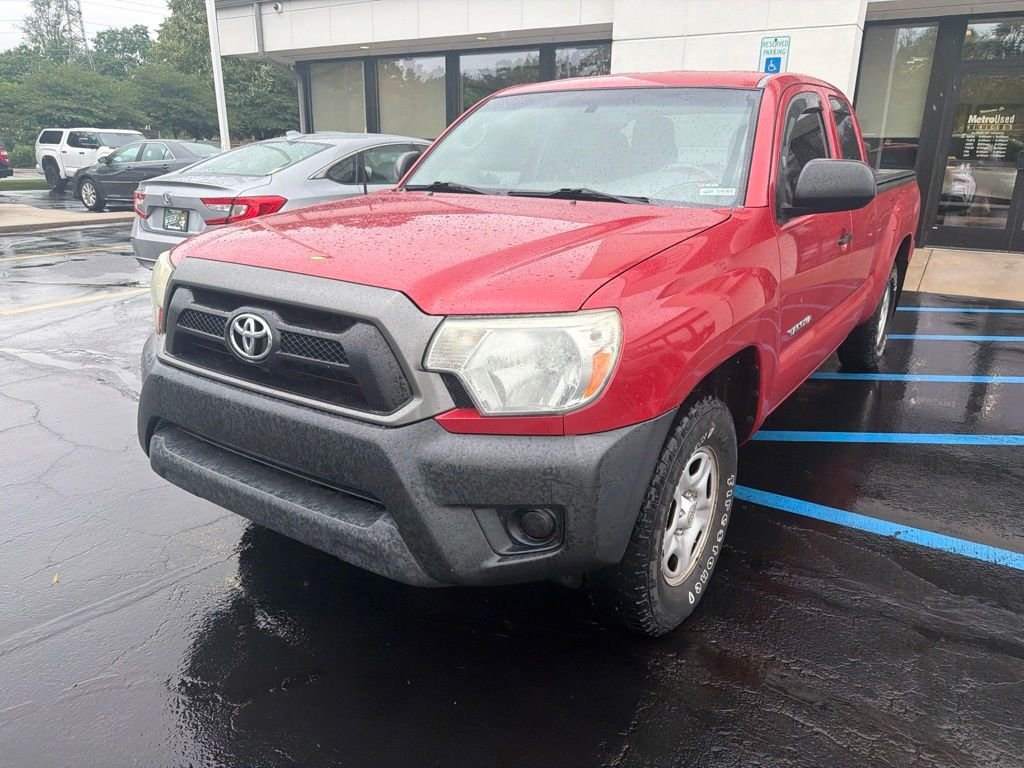 Used 2015 Red Toyota Base image 5