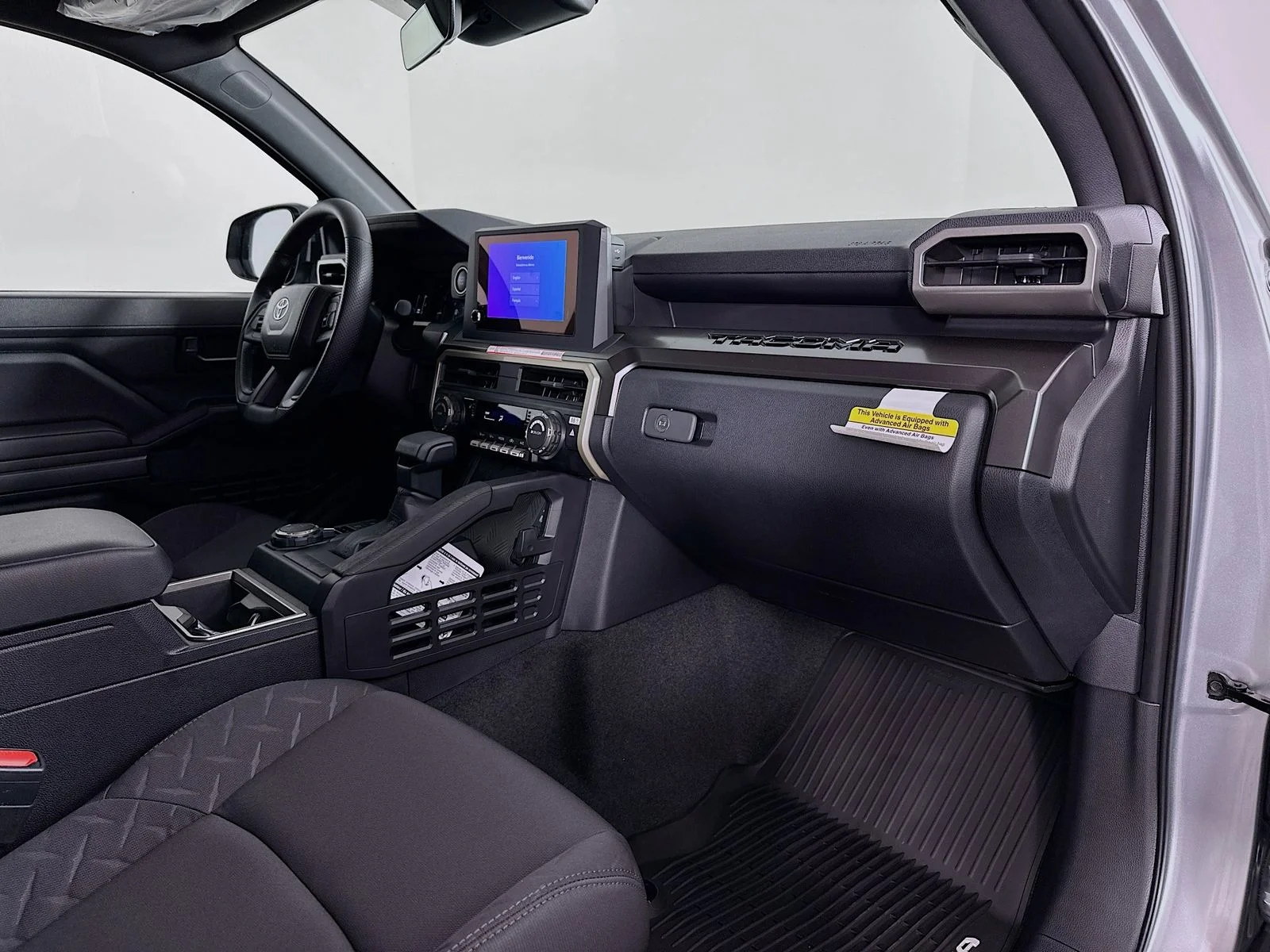2025 Toyota Tacoma SR5 - Photo 27