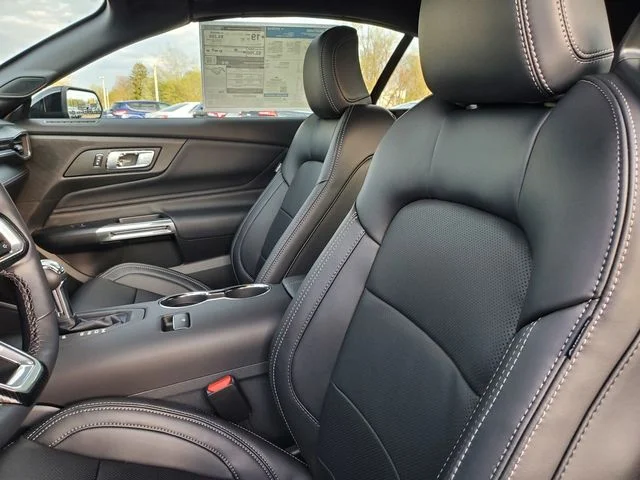 2025 Ford Mustang GT Premium Convertible - Photo 15