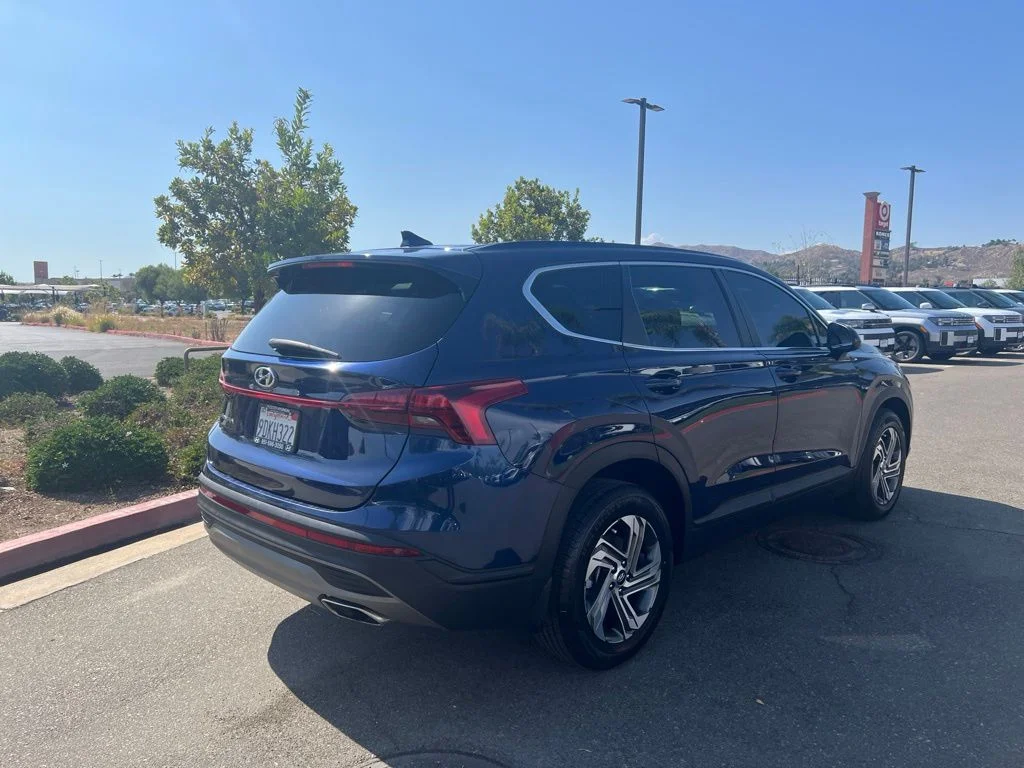 Used 2023 Blue Hyundai SE image 6