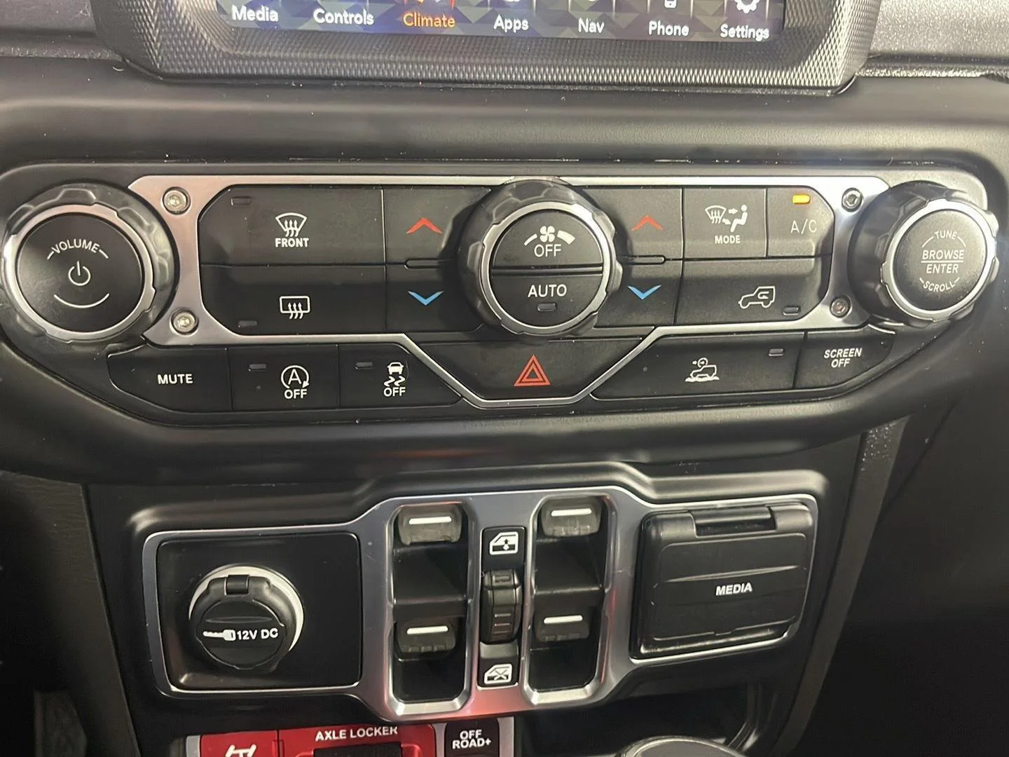 Used 2022 Bright White Clearcoat Jeep Mojave image 43