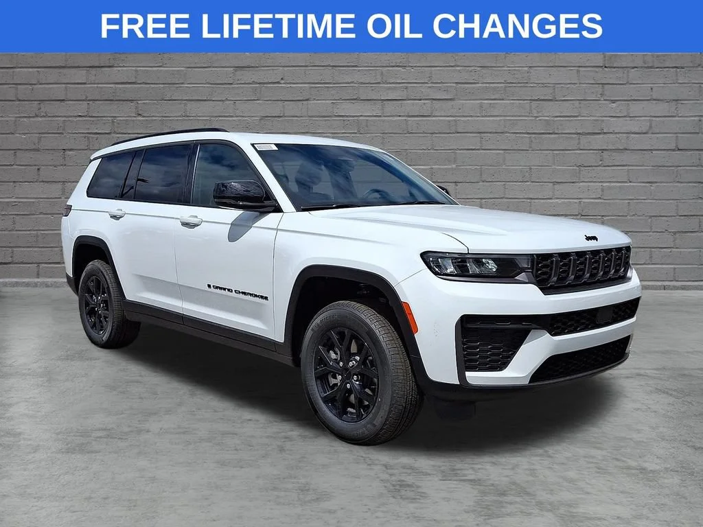 New 2026 Bright White Clearcoat Jeep Laredo Altitude image 1