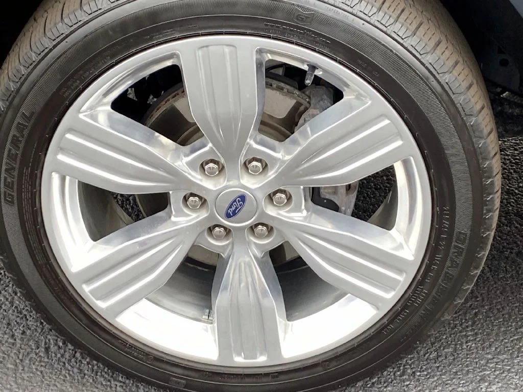 Used 2024 Blue Metallic Ford Platinum image 31