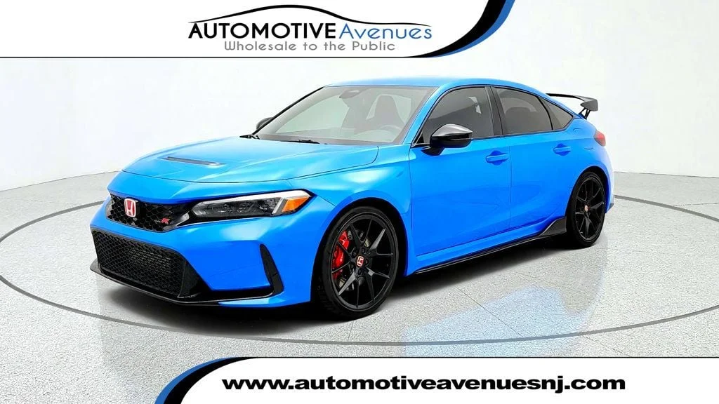 Used 2023 Boost Blue Pearl Honda Manual image 1
