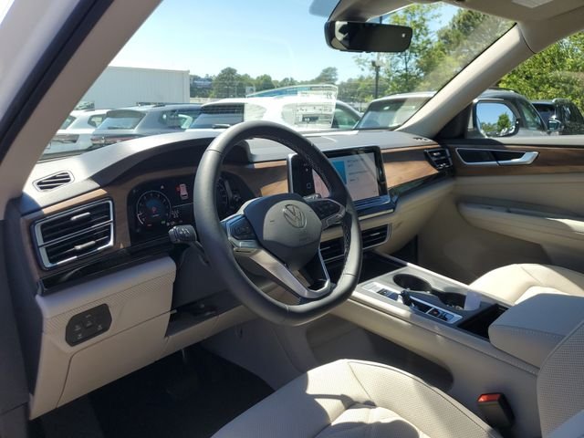 New 2026 White Volkswagen SE image 18