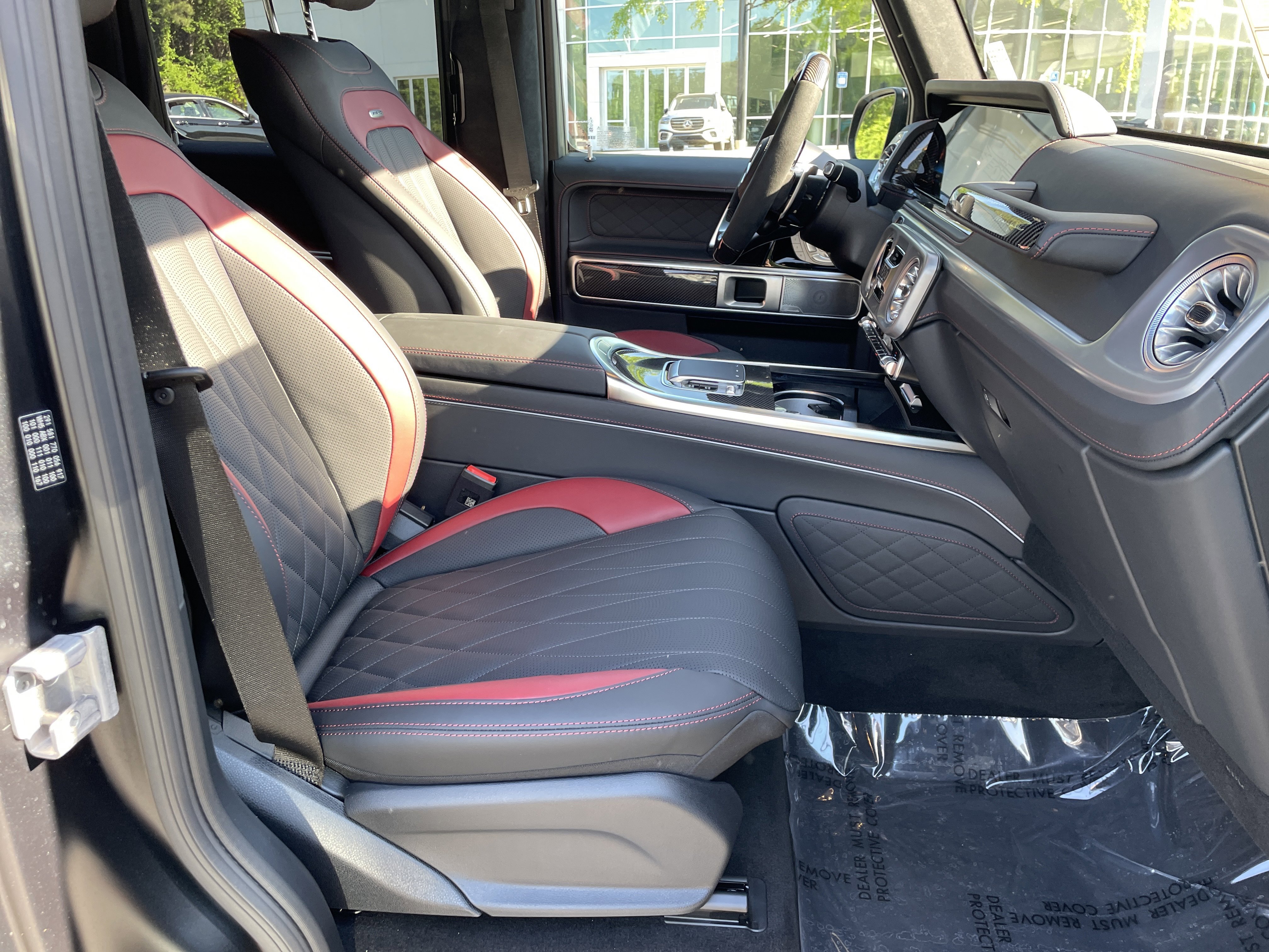 New 2026 MANUFAKTUR Night Black Magno Mercedes-Benz AMG® G 63 SUV image 44