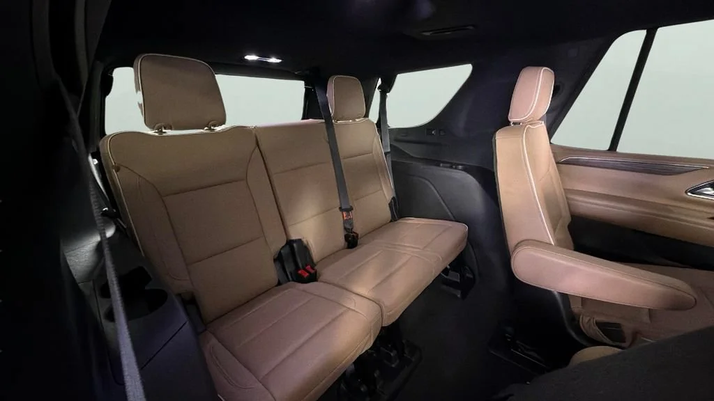 Used 2023 Iridescent Pearl Tricoat Chevrolet Premier image 32