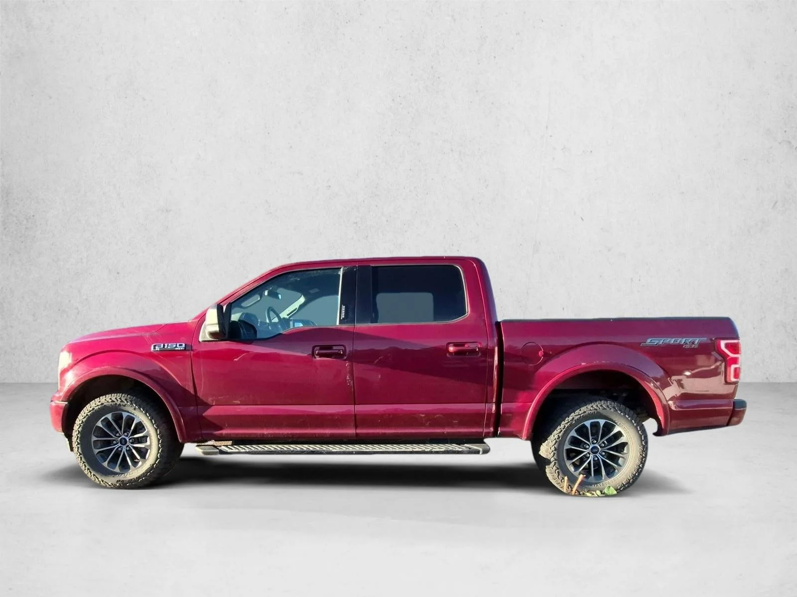 Used 2018 Ruby Red Metallic Tinted Clearcoat Ford XLT image 7