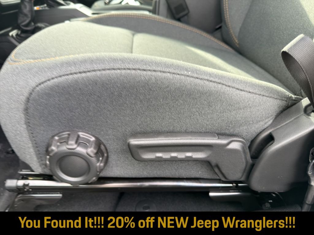 New 2026 Black Clear-Coat Exterior Paint Jeep Sport S image 10
